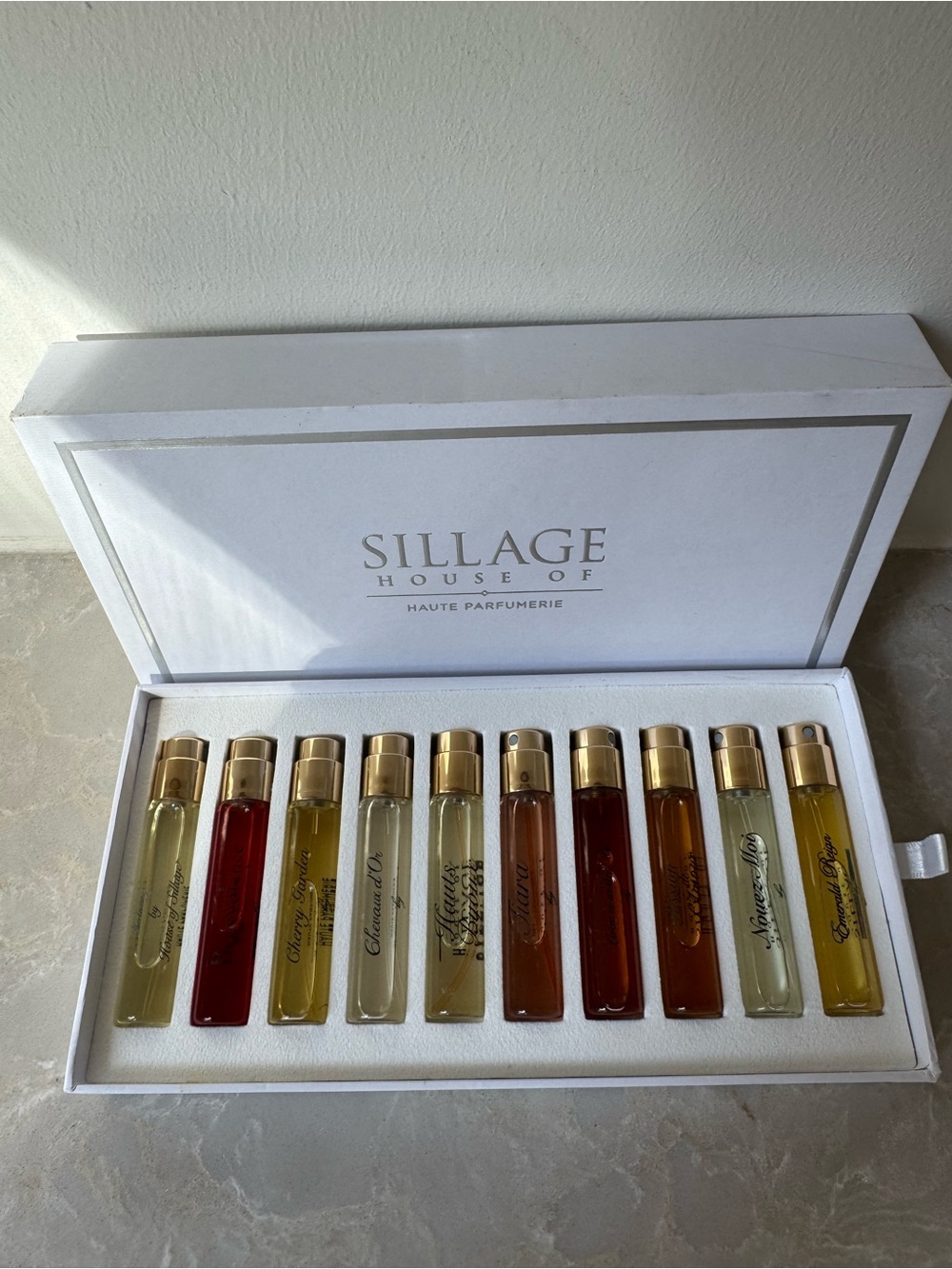 House of Sillage gift box 10 pc 8ml travel spray gold tone signature new